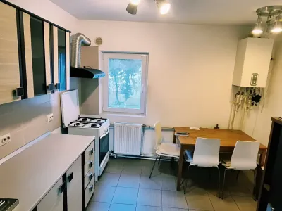 bucatarie cu masa vanzare cumparare apartament Sector 5 București